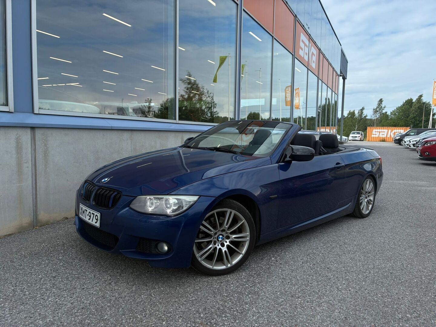 BMW 330 2010