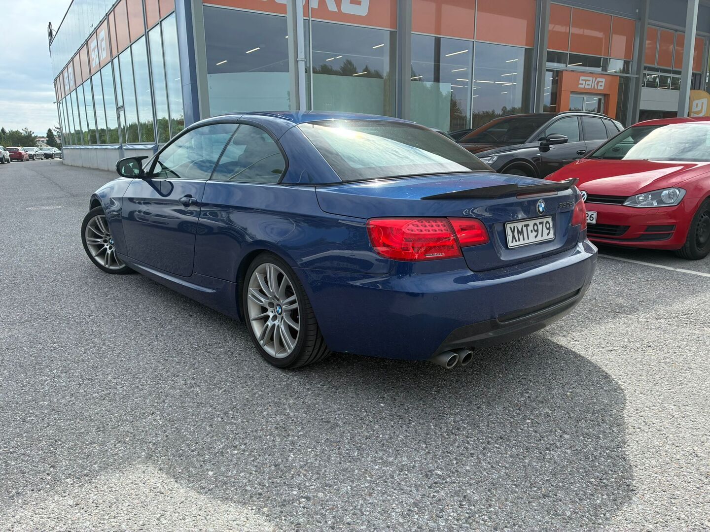 BMW 330 2010