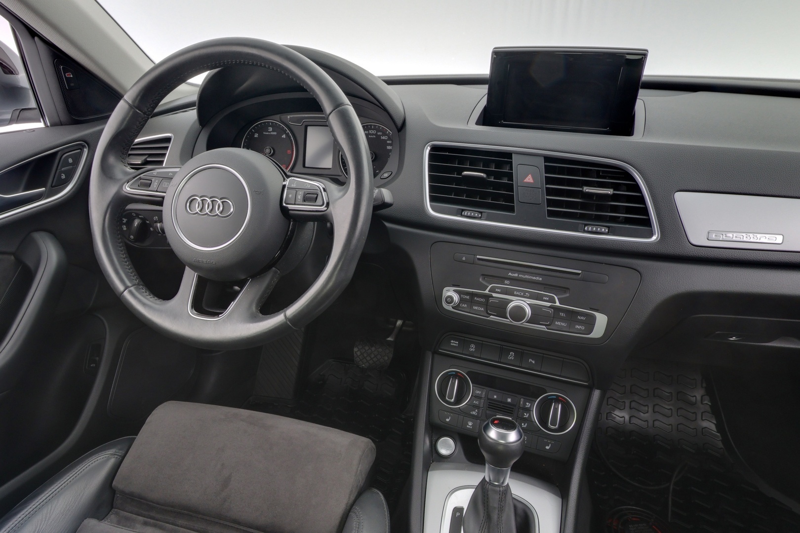 AUDI Q3 2016