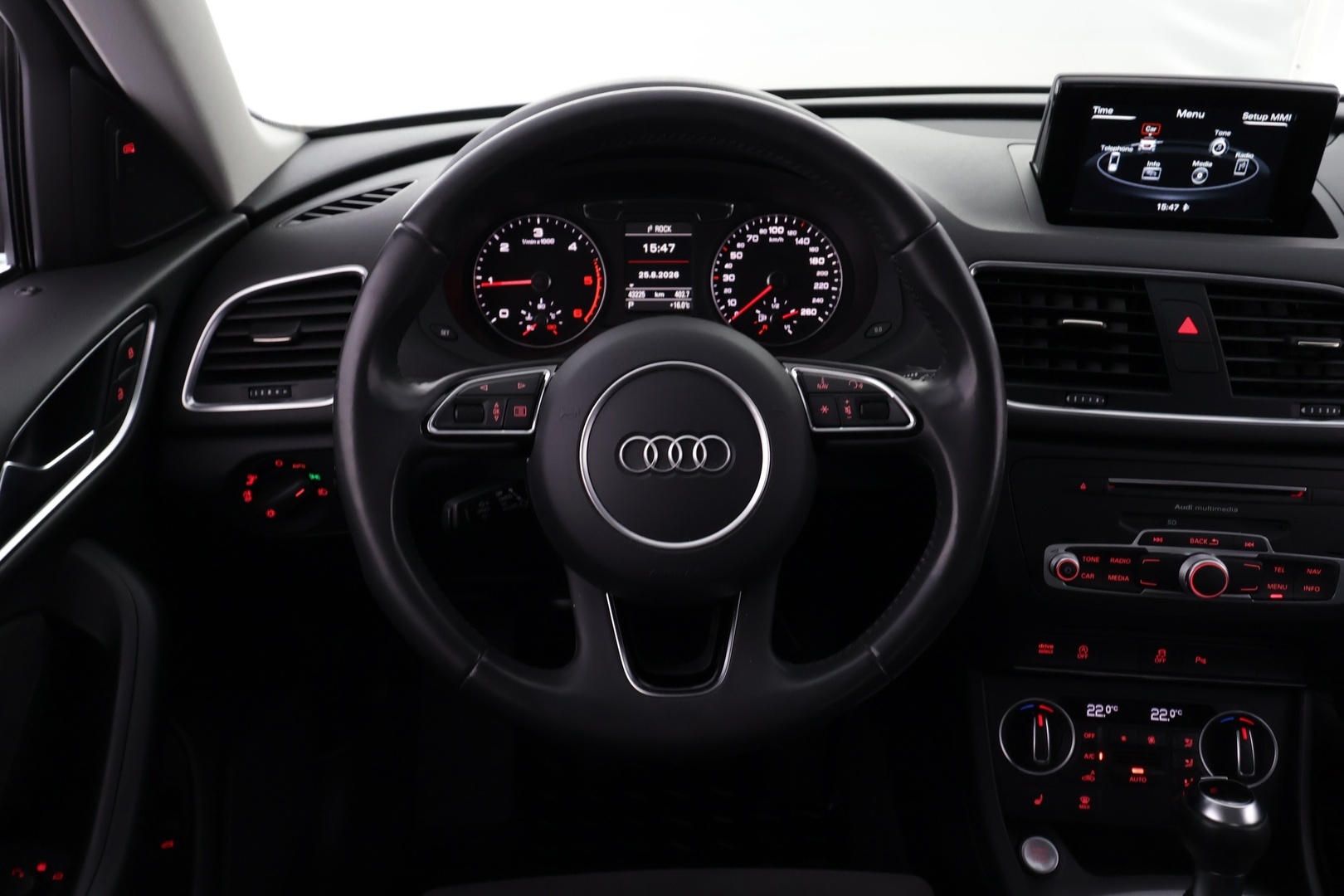 AUDI Q3 2016