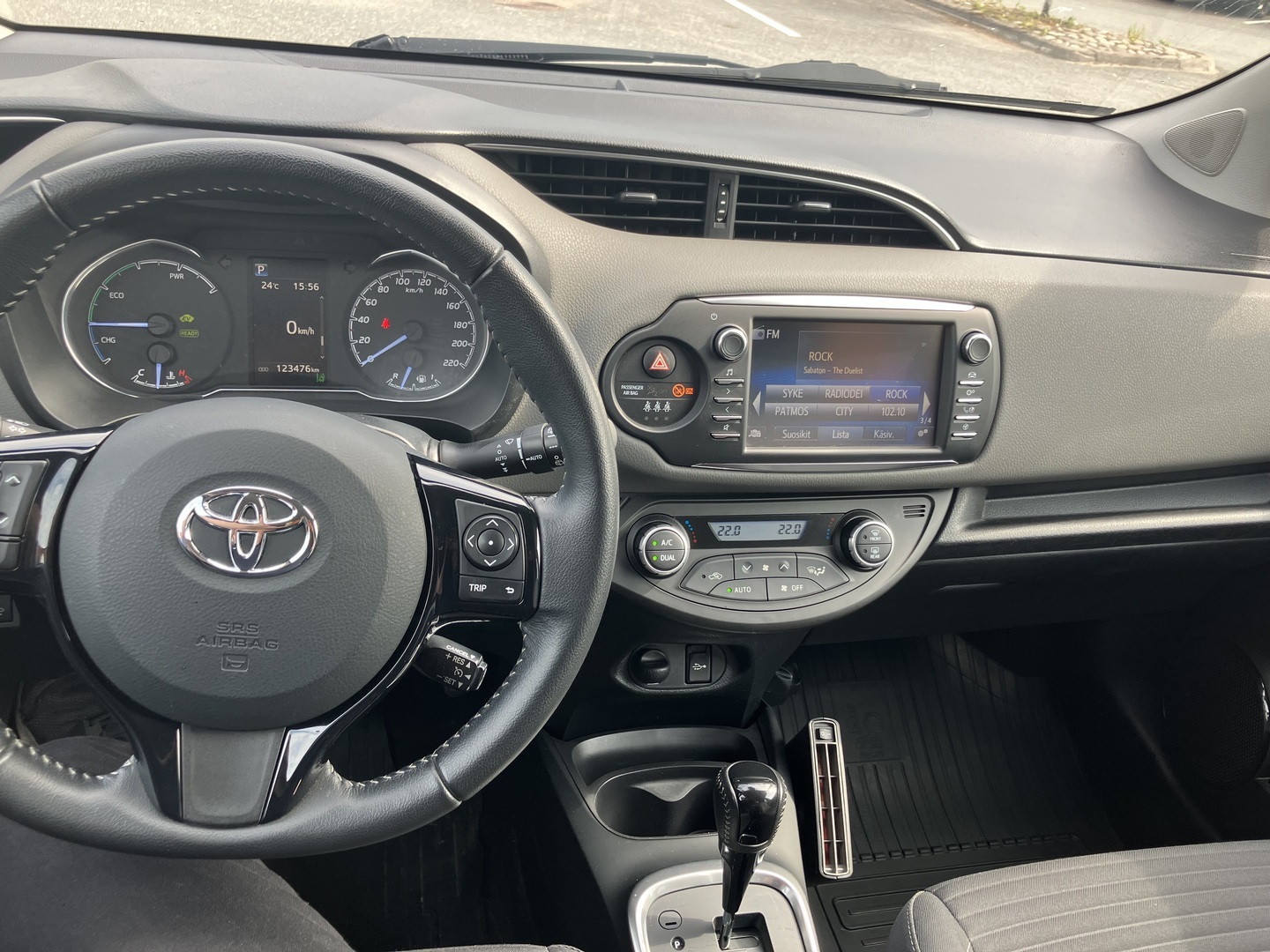 TOYOTA Yaris 2018
