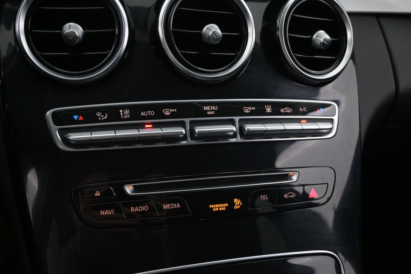MERCEDES-BENZ C 2016