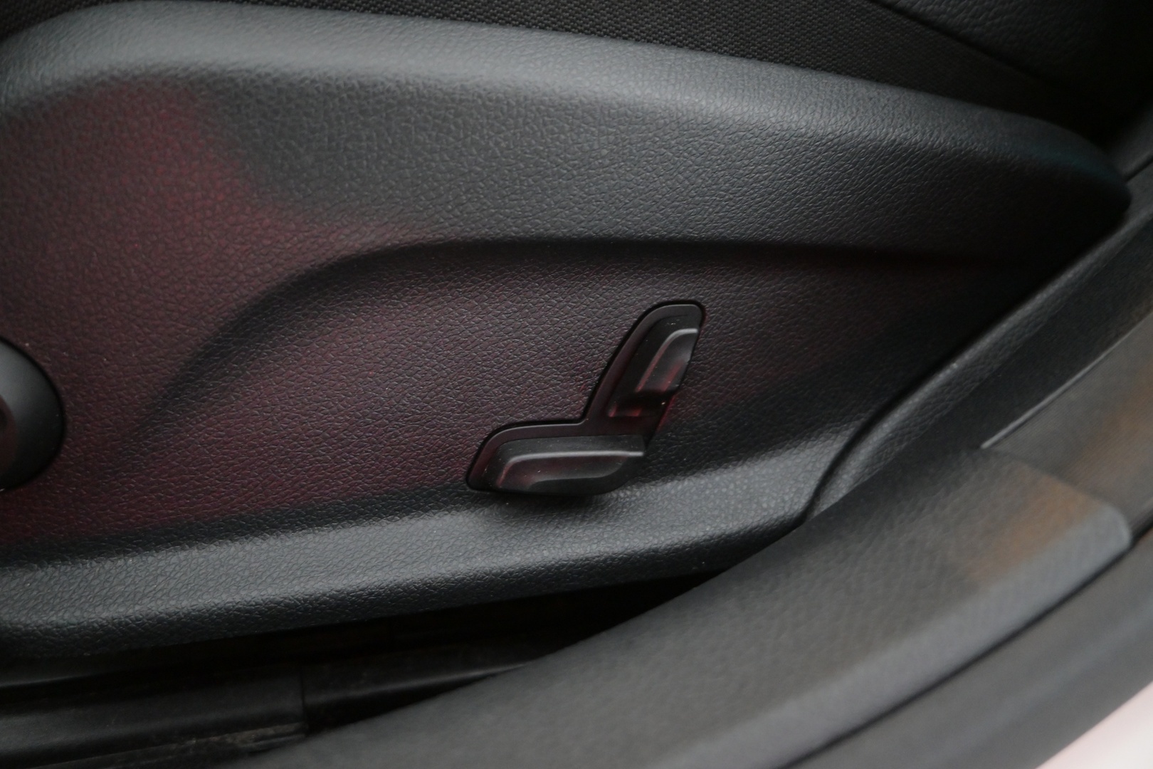 MERCEDES-BENZ C 2016
