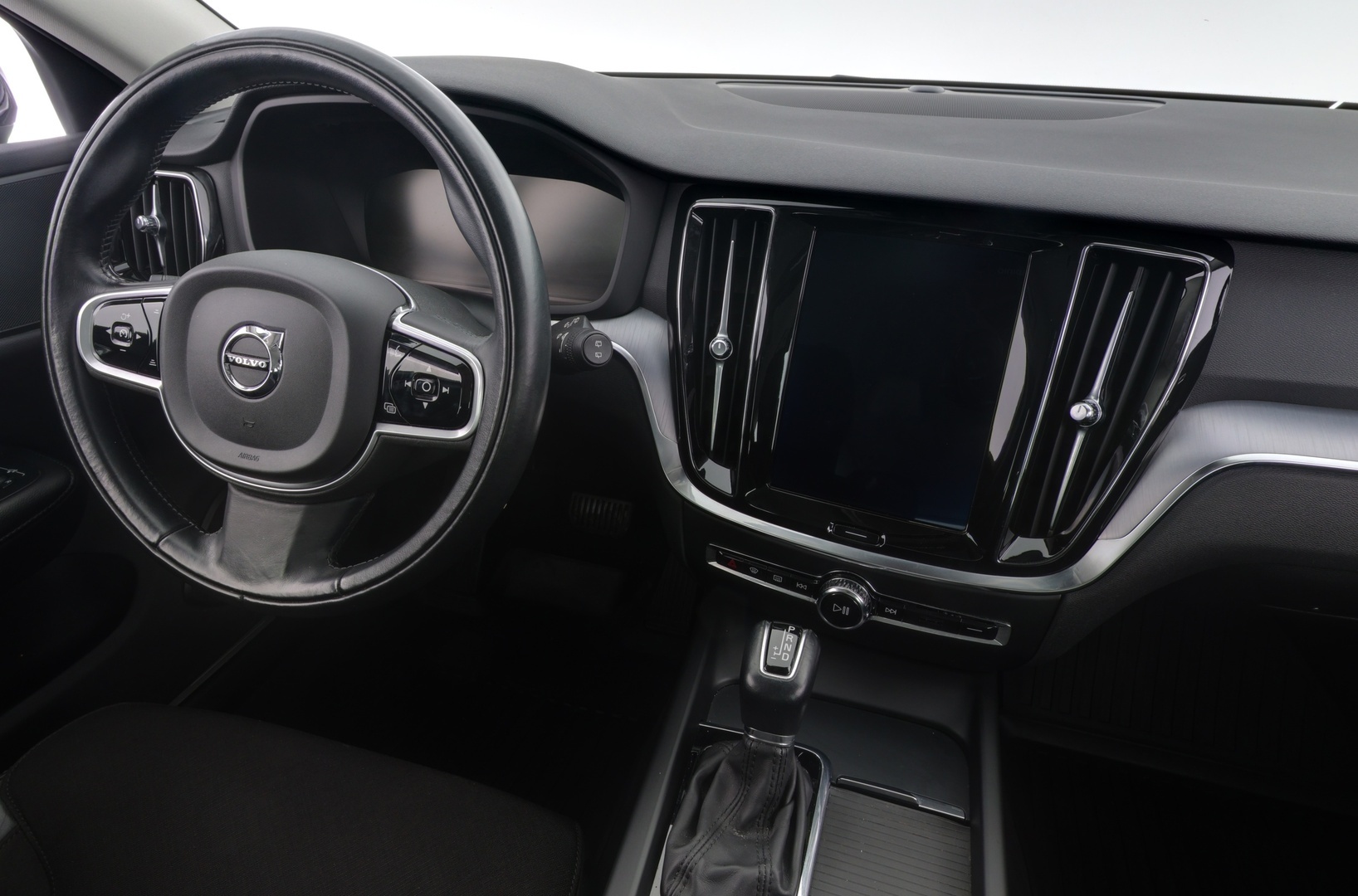 VOLVO V60 2020