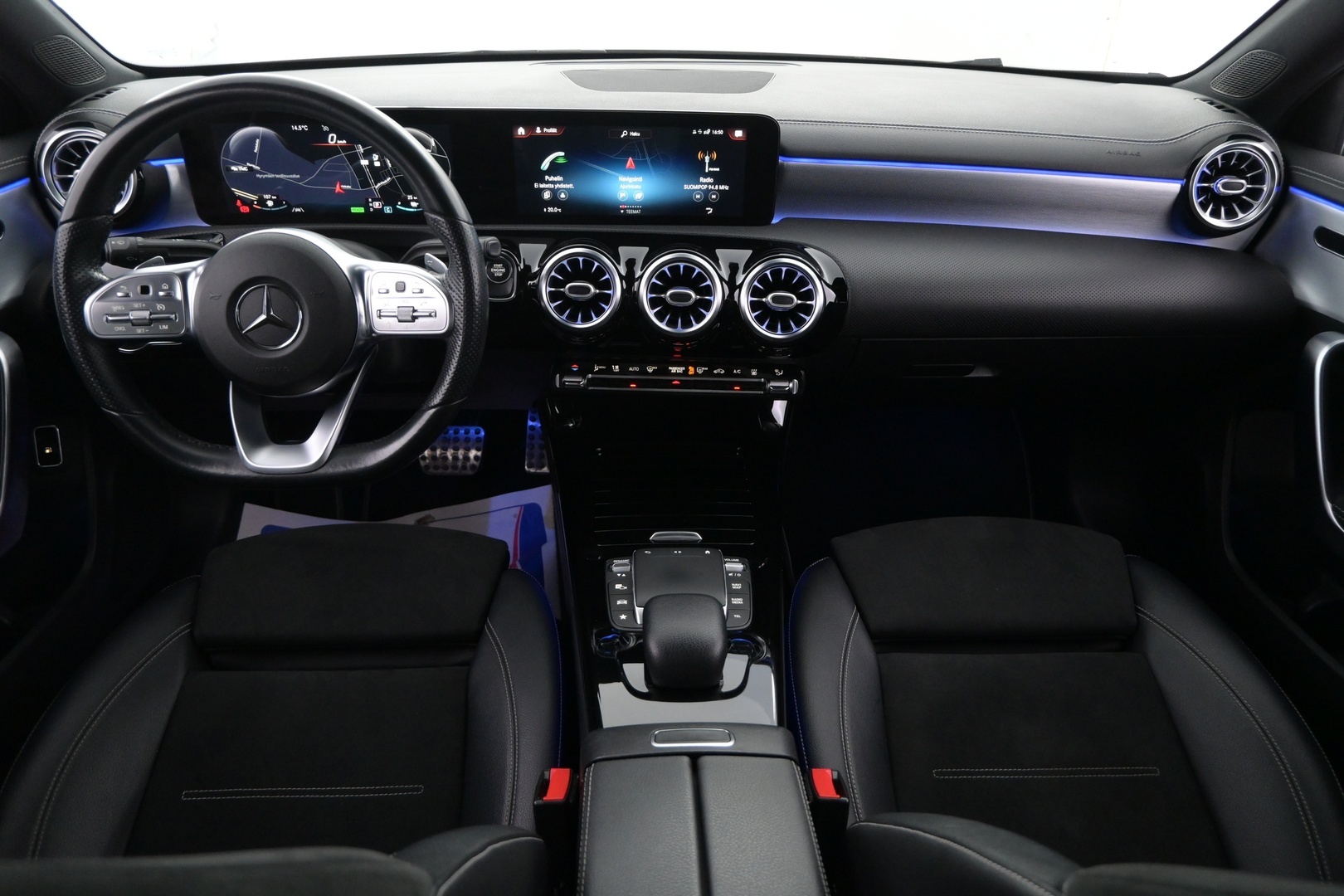 MERCEDES-BENZ A 2021