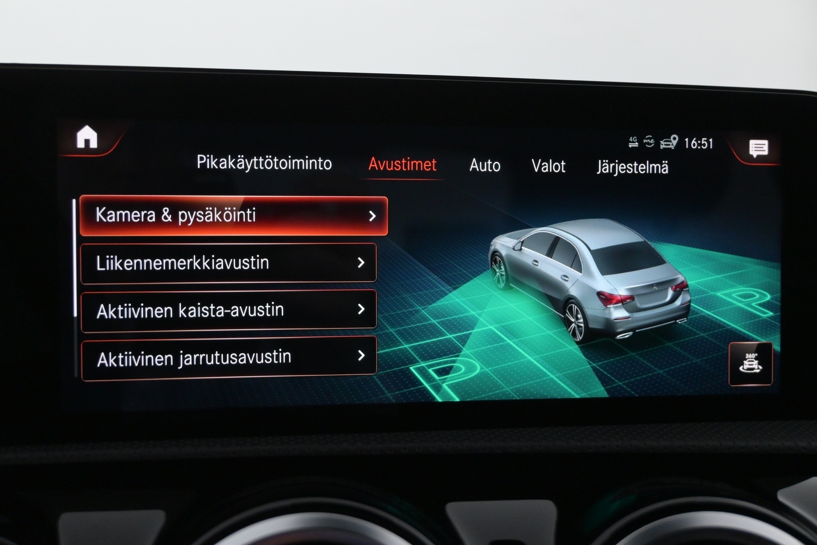 MERCEDES-BENZ A 2021