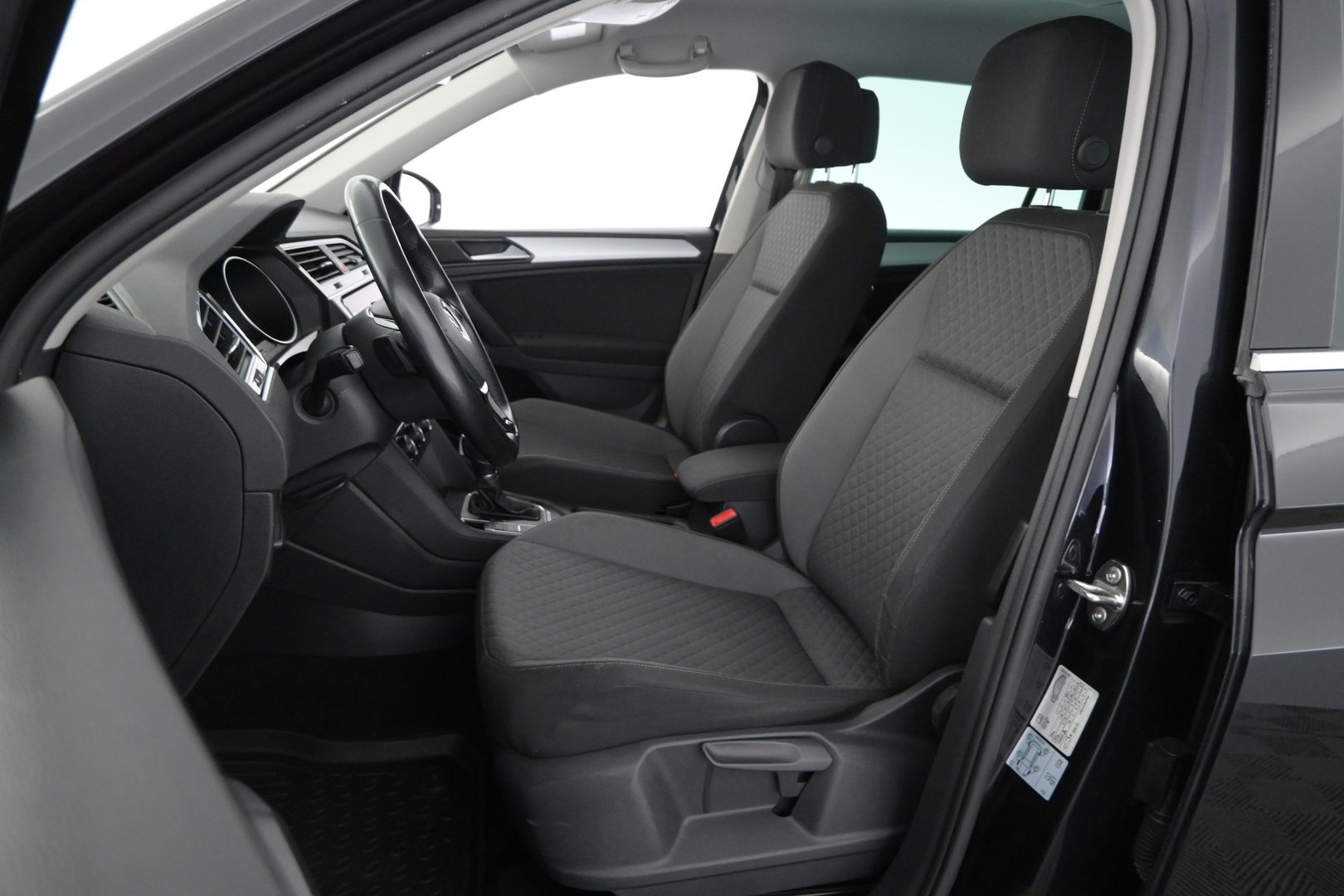 VOLKSWAGEN Tiguan 2018