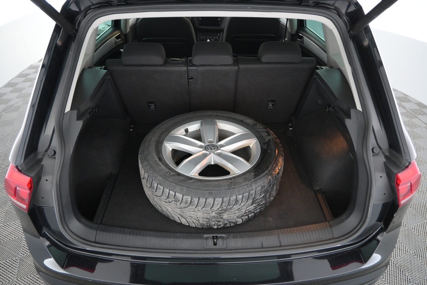 VOLKSWAGEN Tiguan 2018