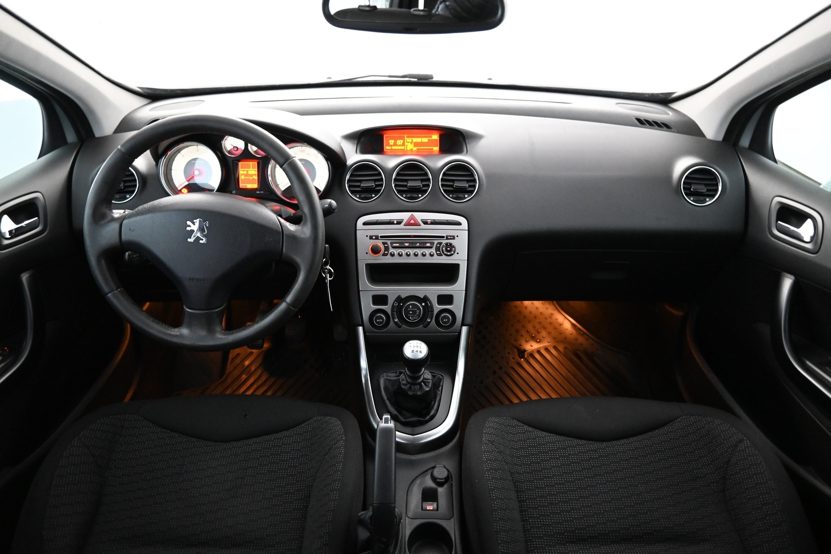 PEUGEOT 308 2010