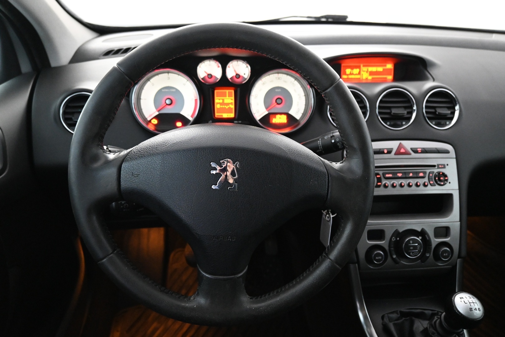 PEUGEOT 308 2010