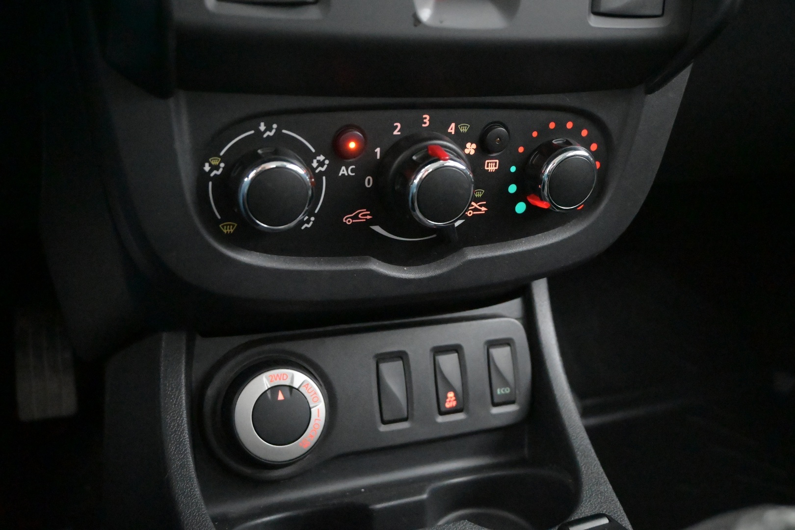 DACIA Duster 2014