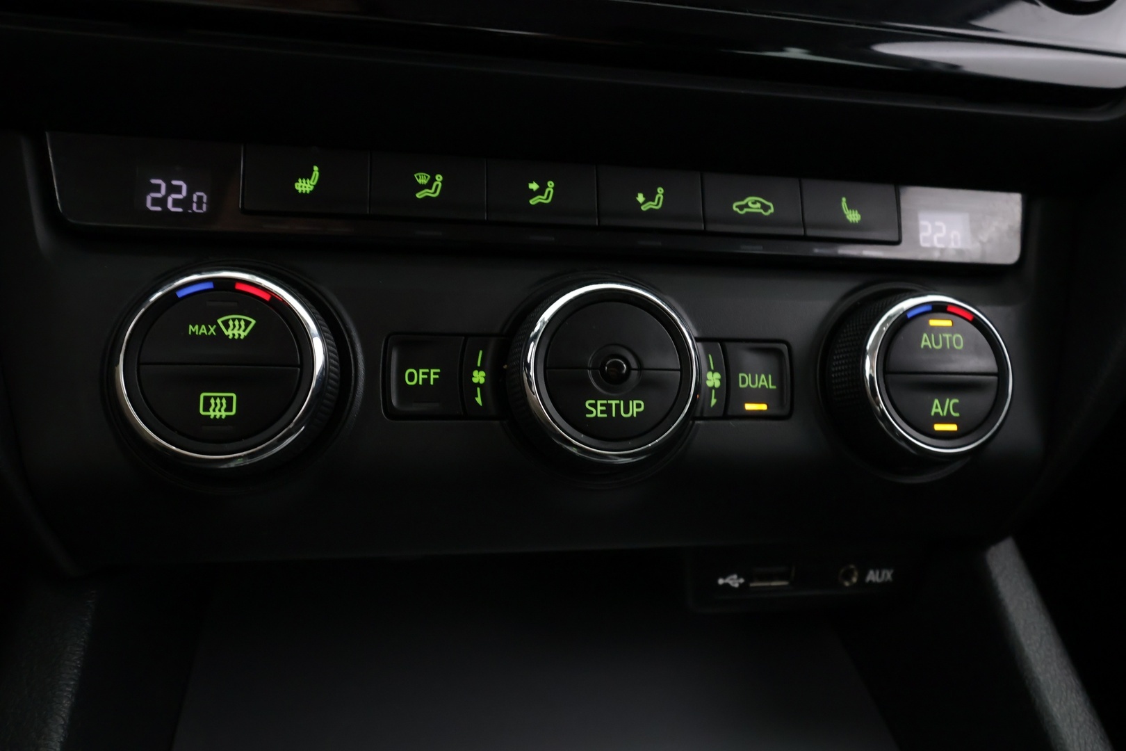 SKODA Octavia 2014