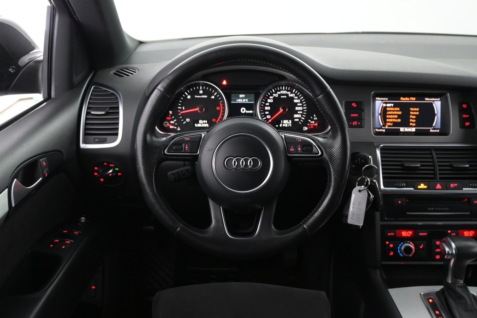 AUDI Q7 2015