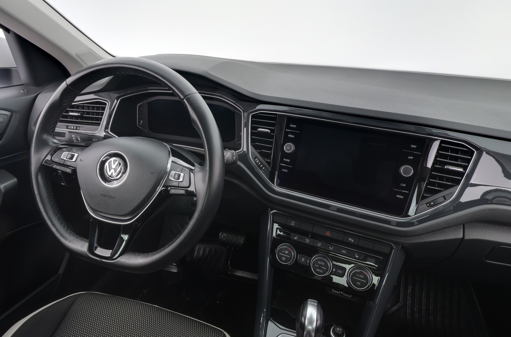 VOLKSWAGEN T-Roc 2019