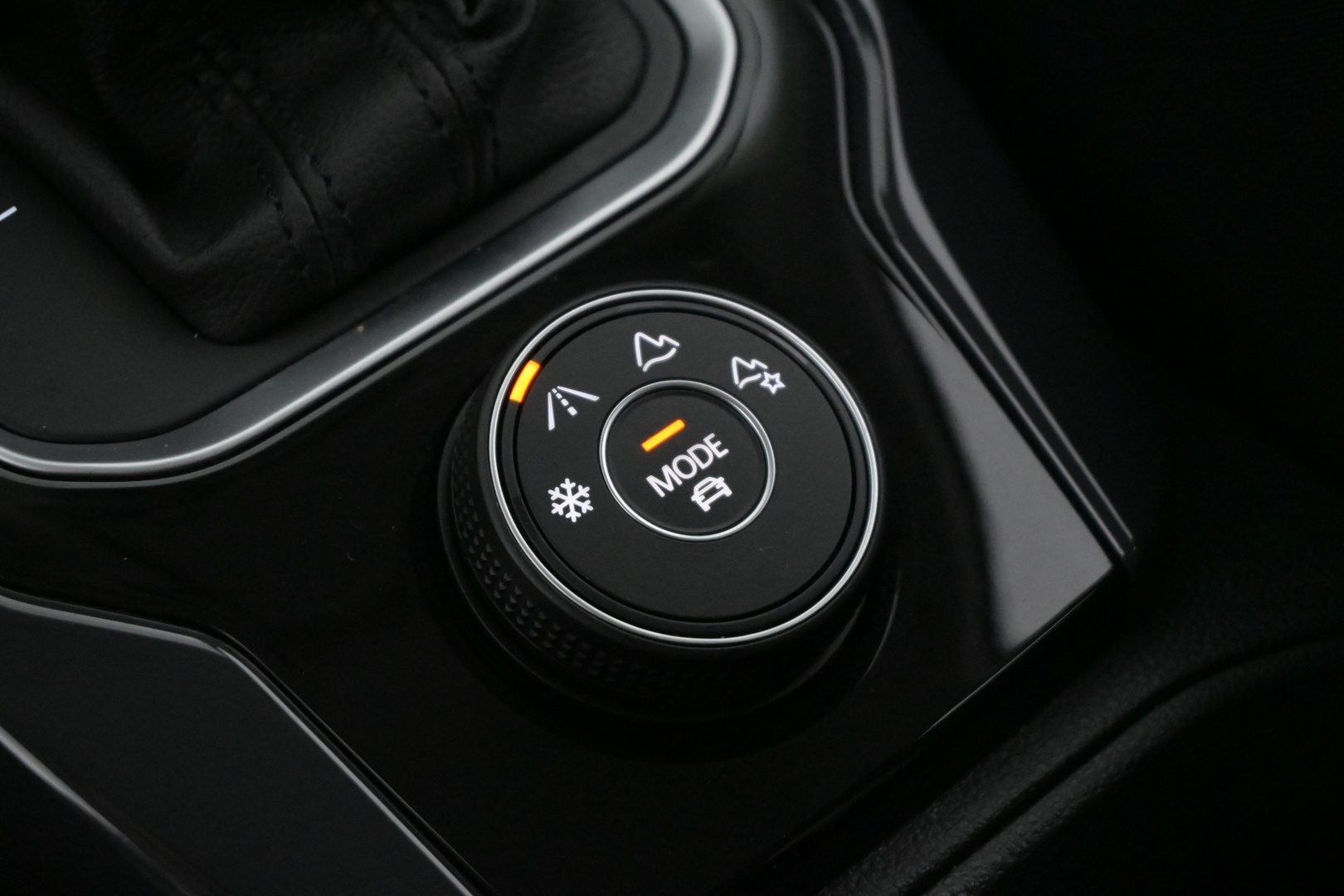 VOLKSWAGEN T-Roc 2019