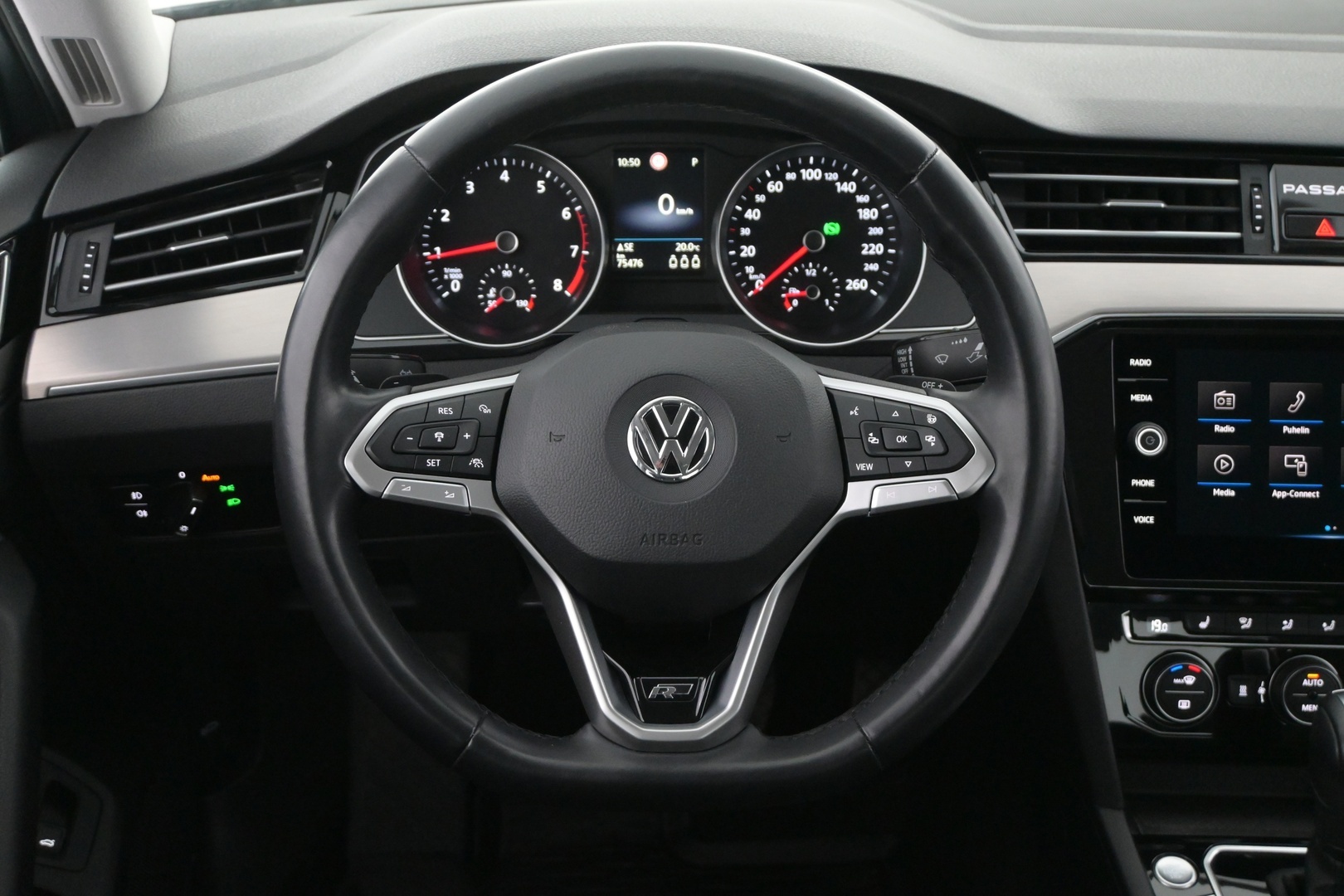 VOLKSWAGEN Passat 2020