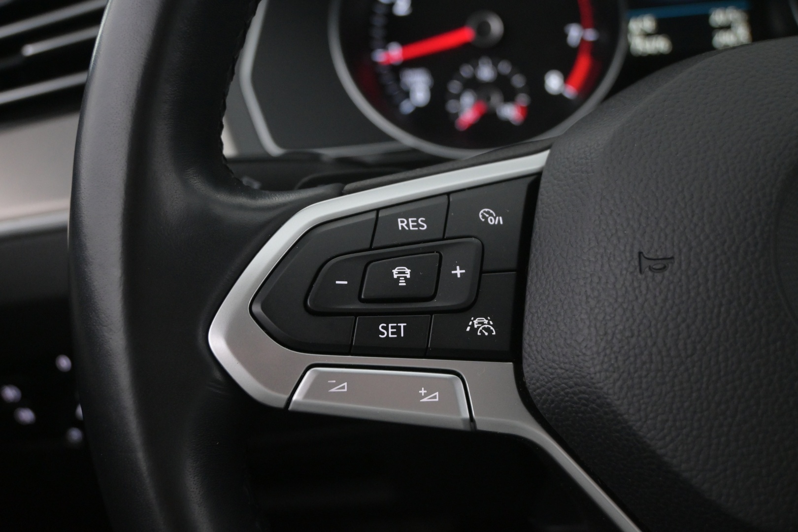 VOLKSWAGEN Passat 2020