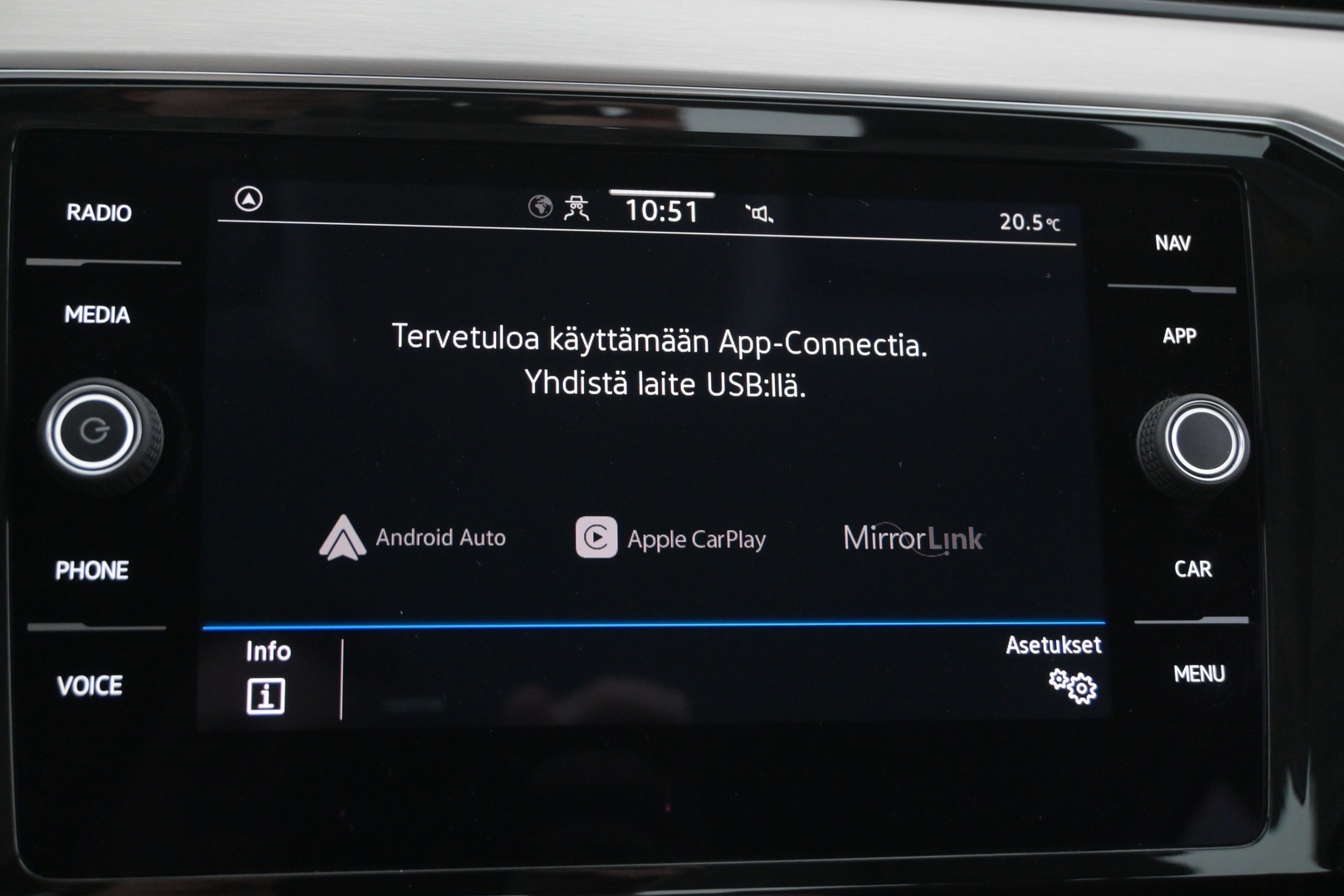 VOLKSWAGEN Passat 2020