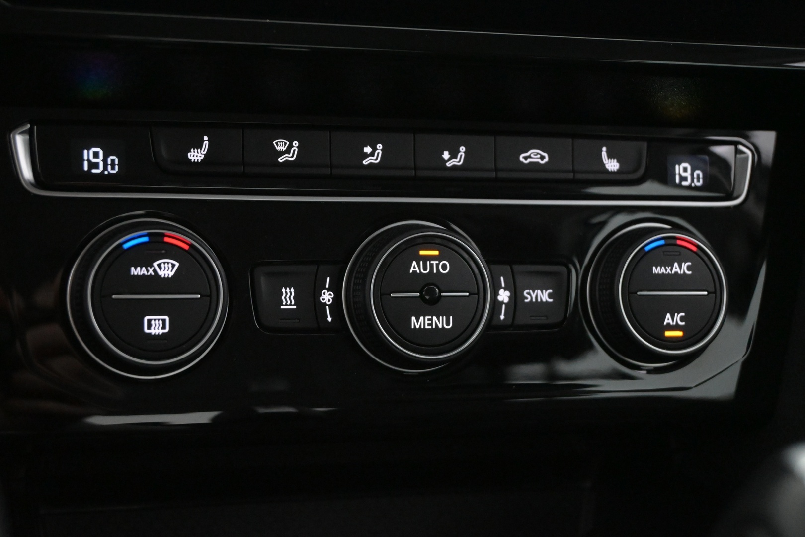 VOLKSWAGEN Passat 2020