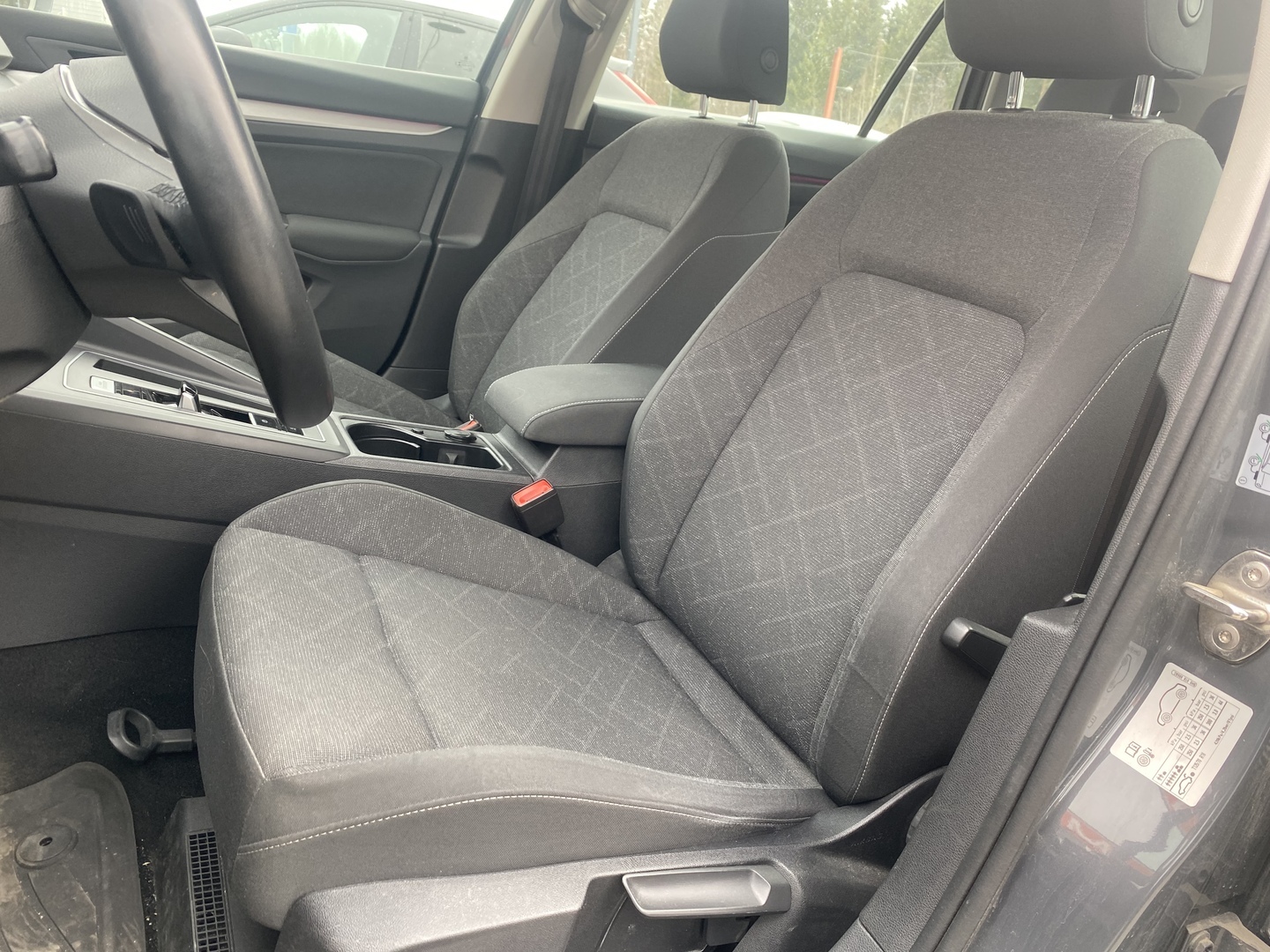 VOLKSWAGEN Golf 2021