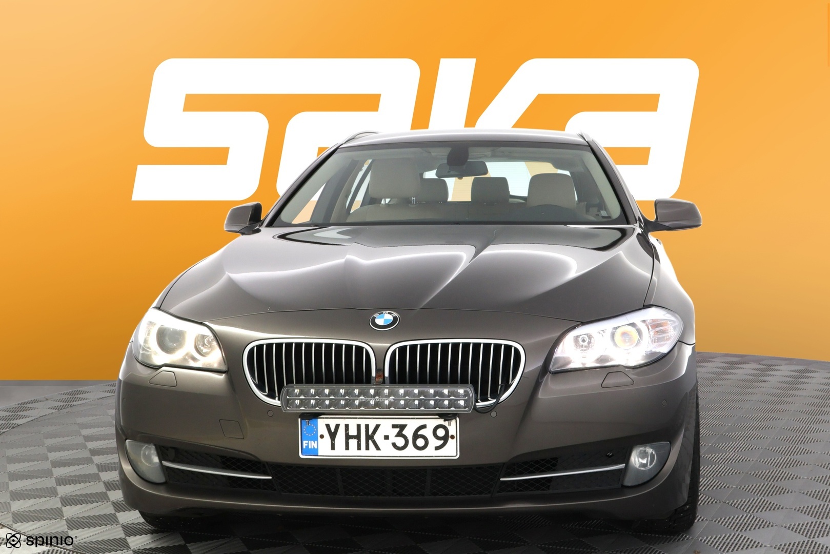 BMW 523 2011