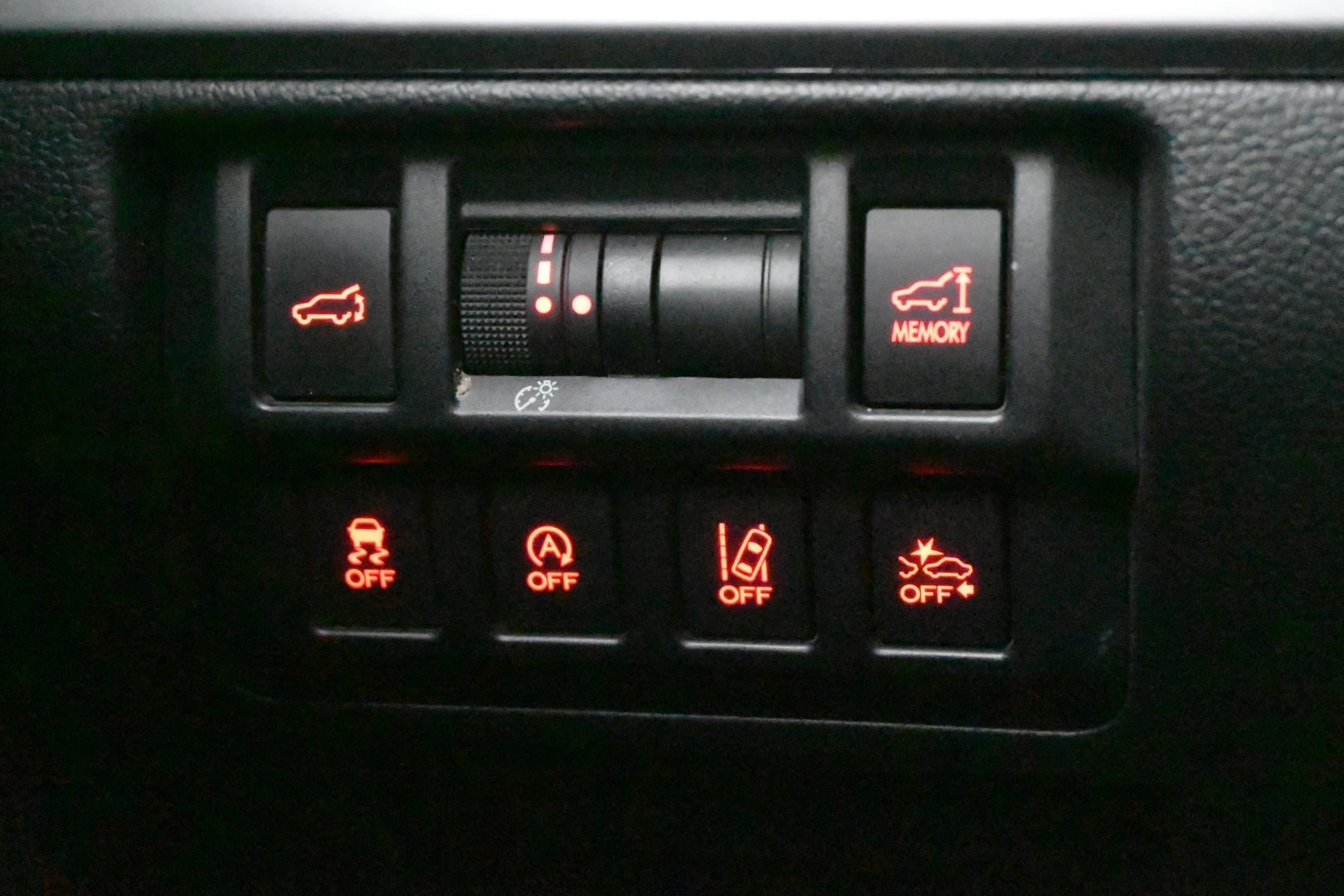SUBARU Outback 2015
