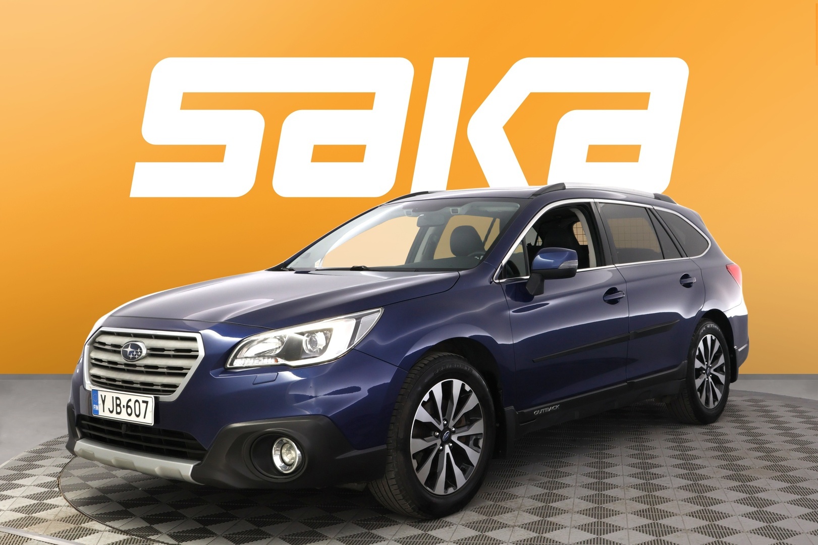 SUBARU Outback 2015