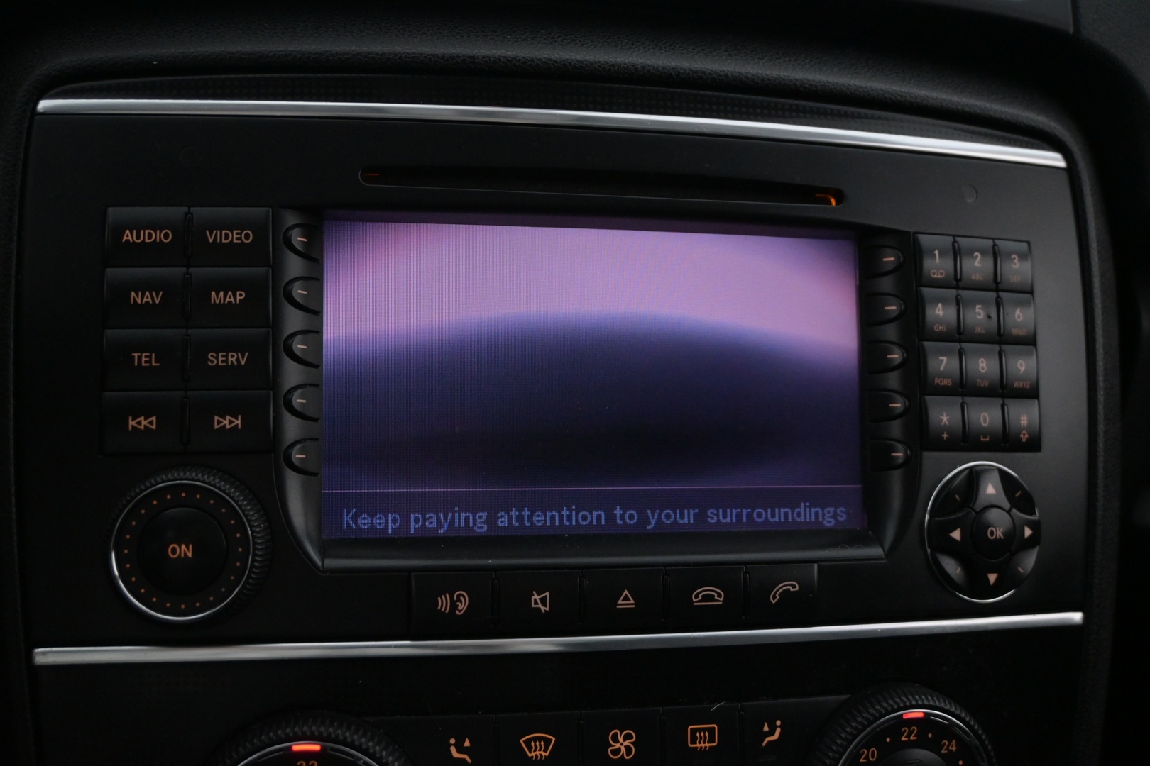 MERCEDES-BENZ R 2006