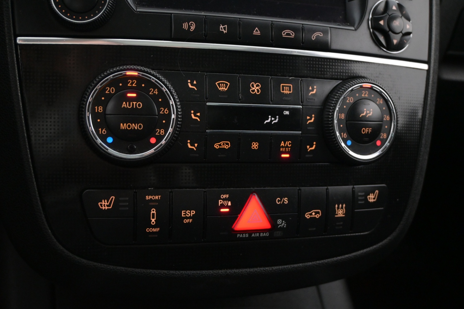 MERCEDES-BENZ R 2006