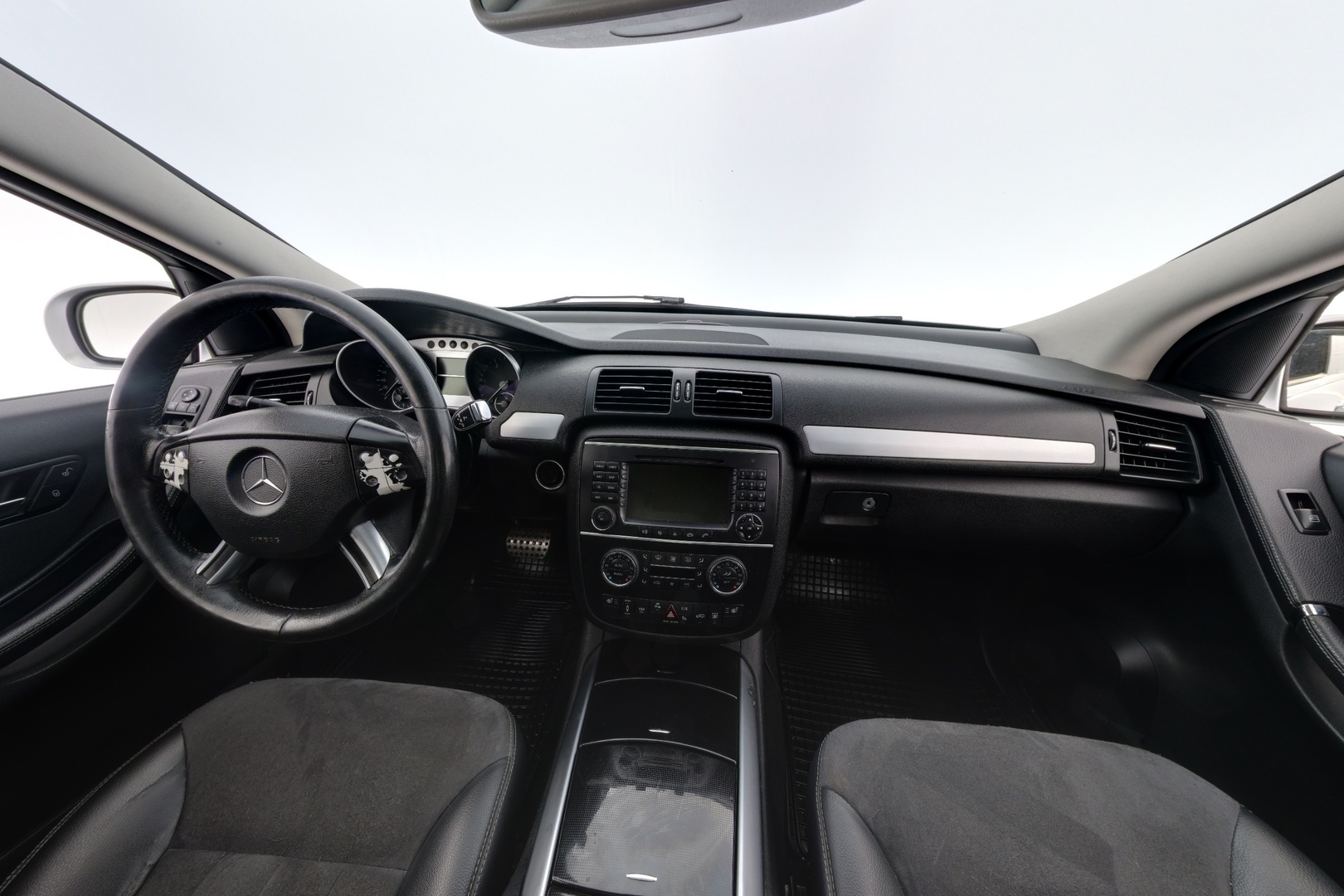 MERCEDES-BENZ R 2006