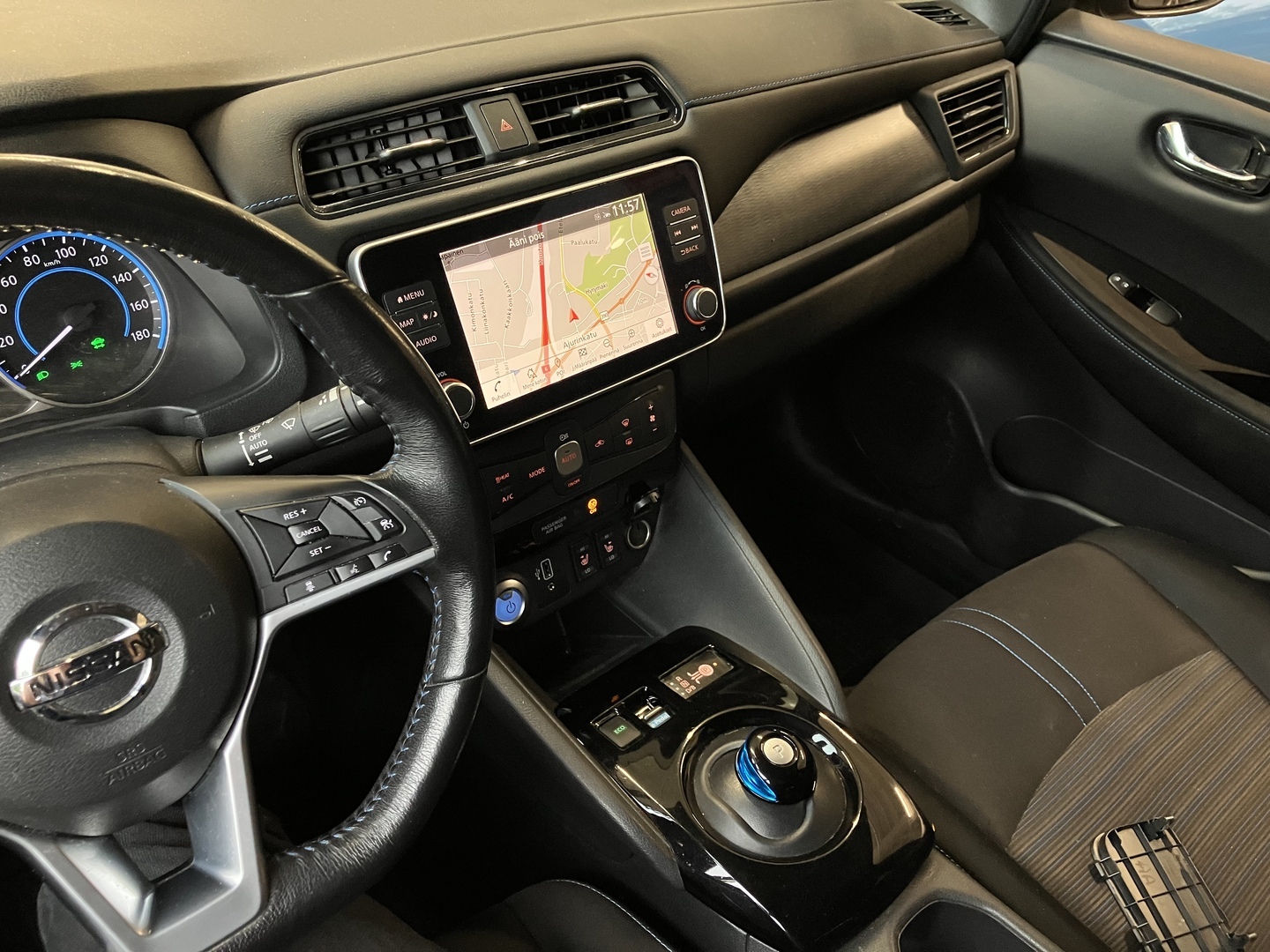 NISSAN Leaf 2020