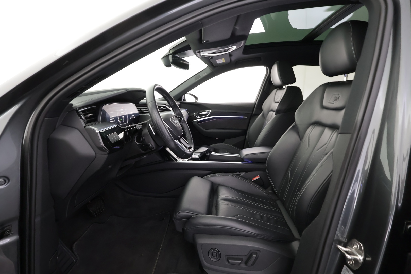 AUDI e-tron 2023