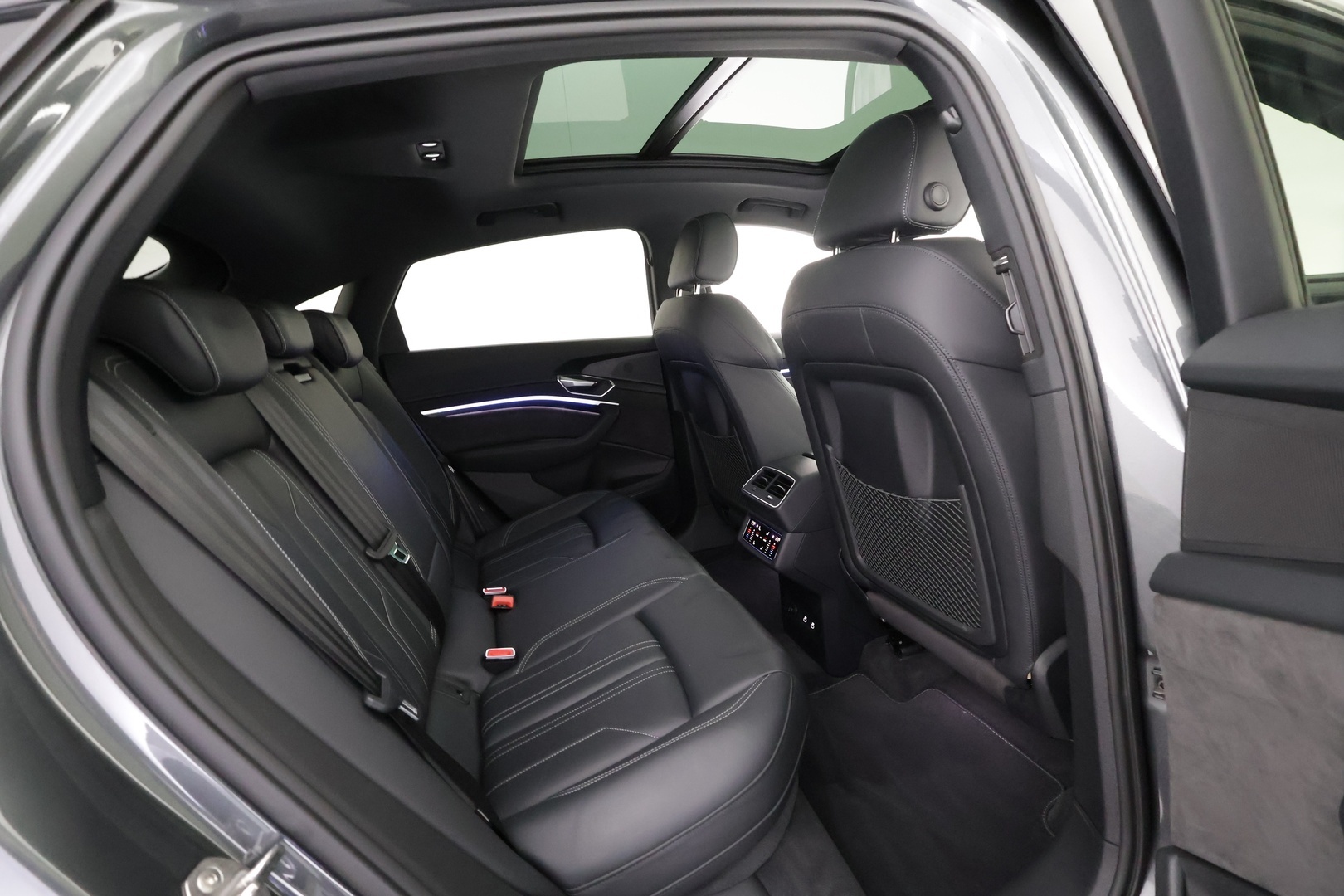 AUDI e-tron 2023