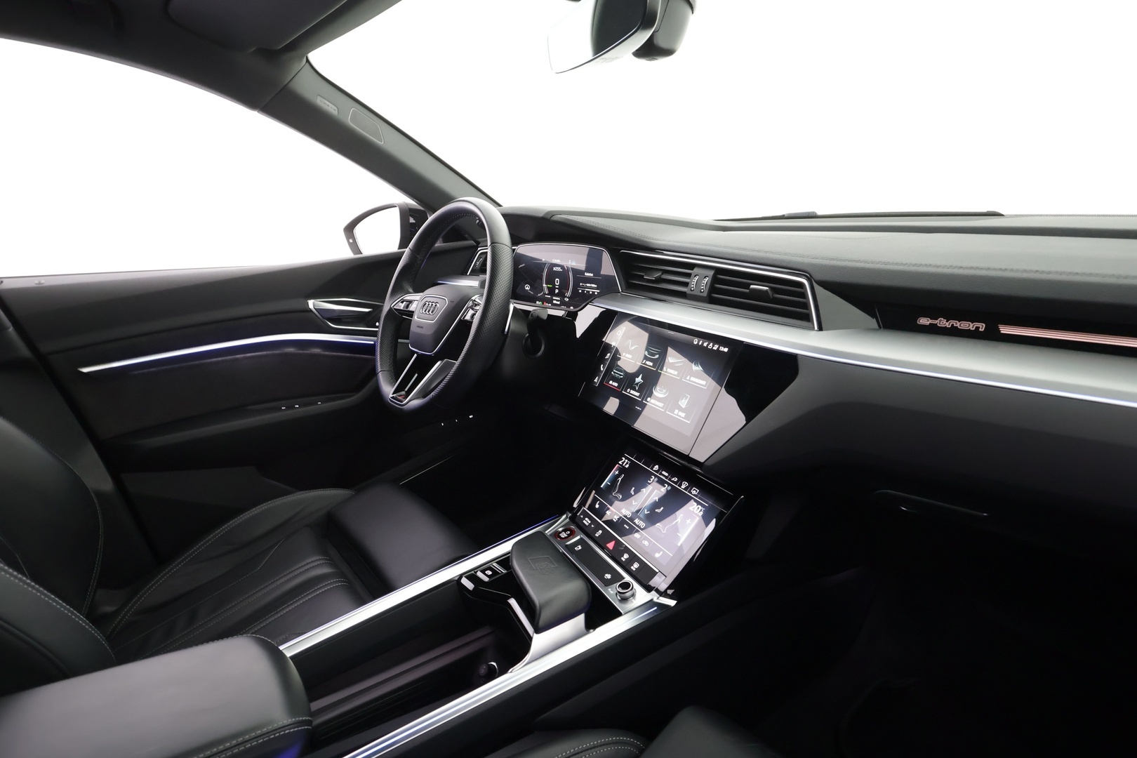 AUDI e-tron 2023