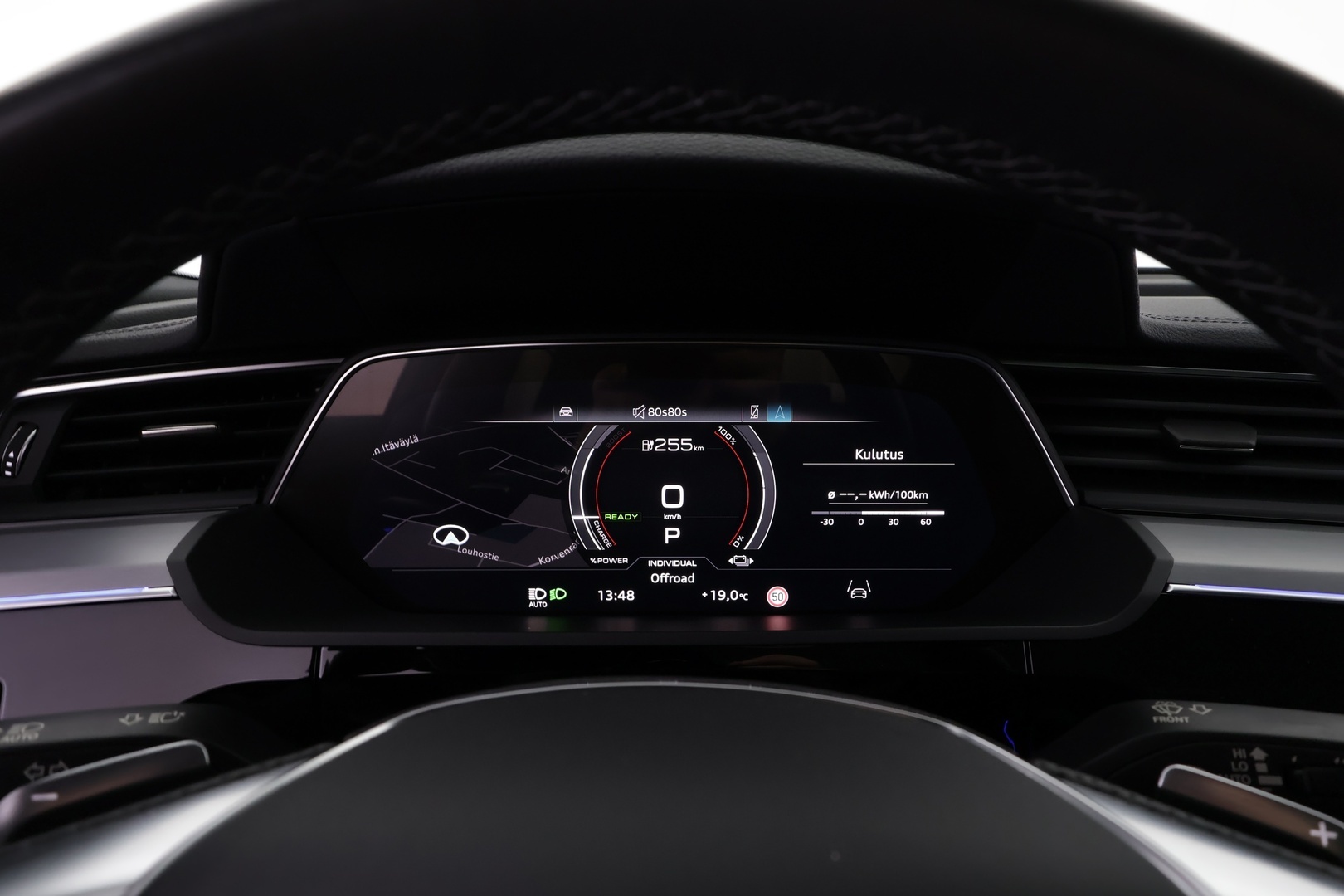 AUDI e-tron 2023