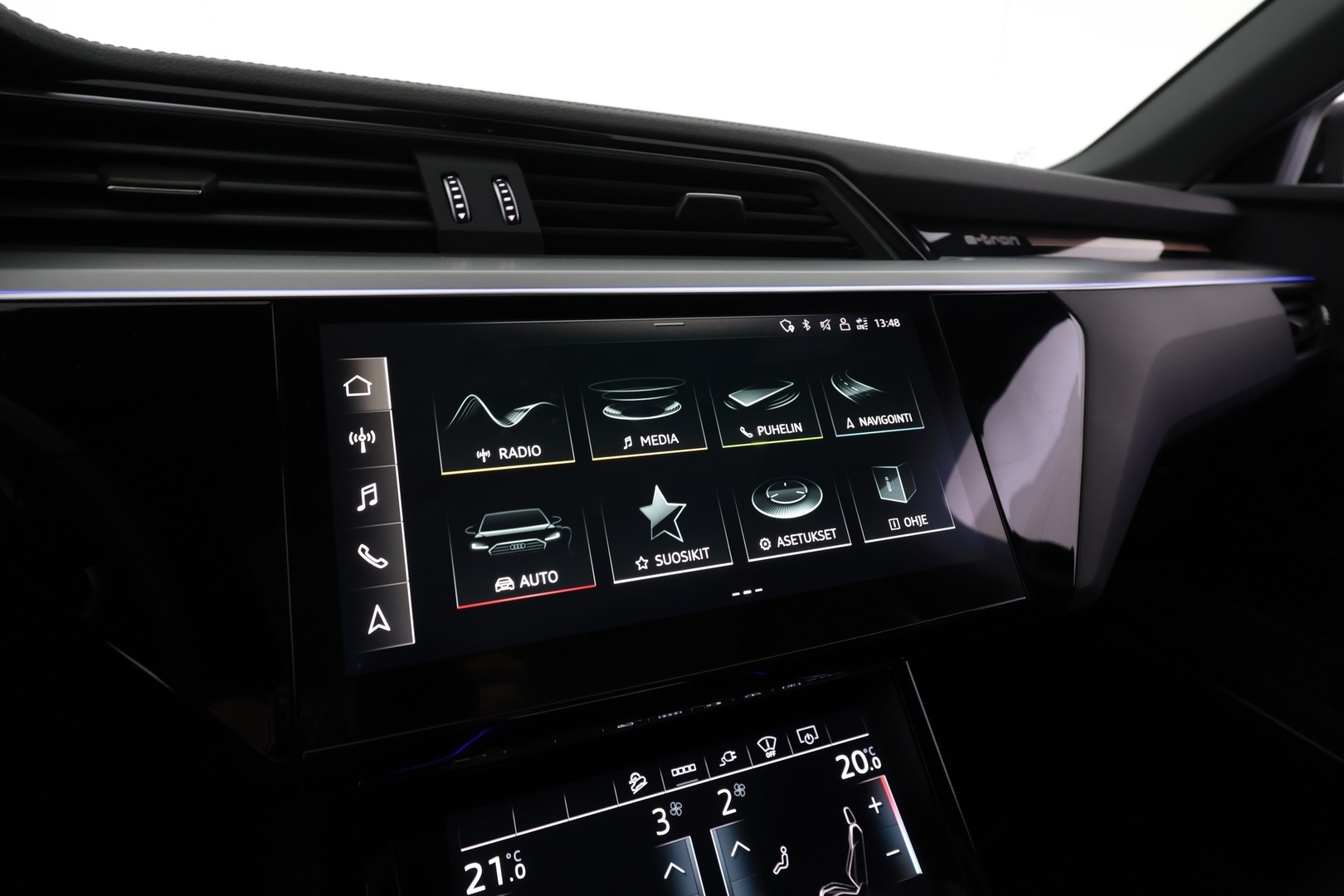 AUDI e-tron 2023