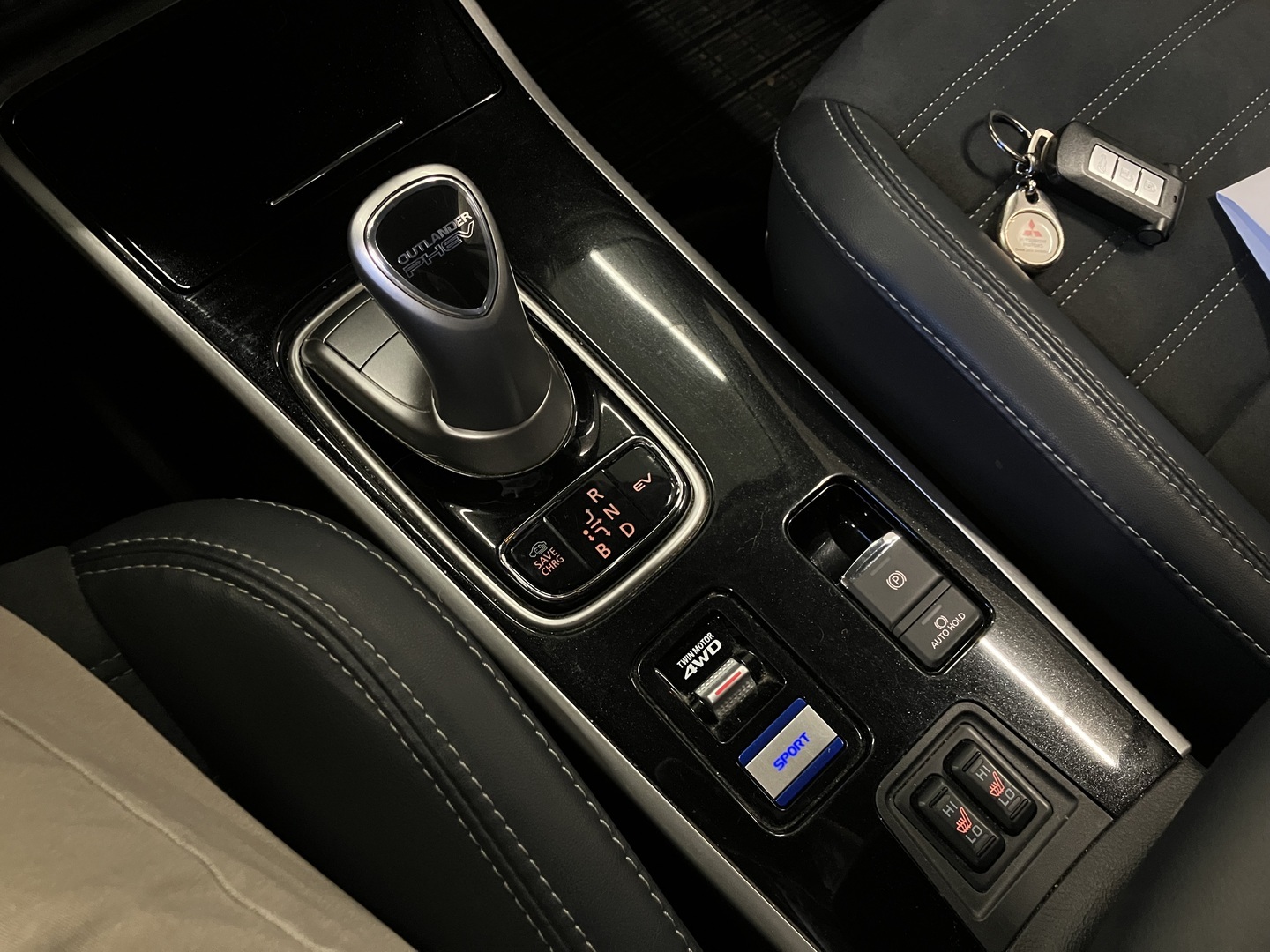 MITSUBISHI Outlander 2021