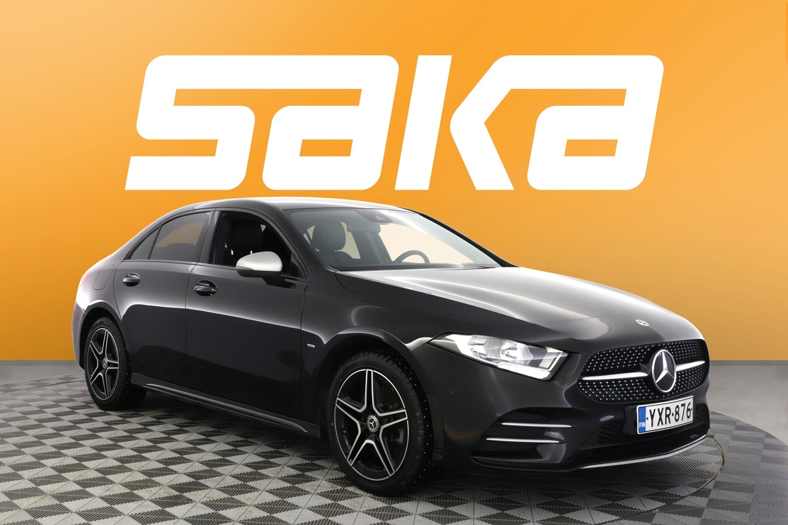 MERCEDES-BENZ A 2021