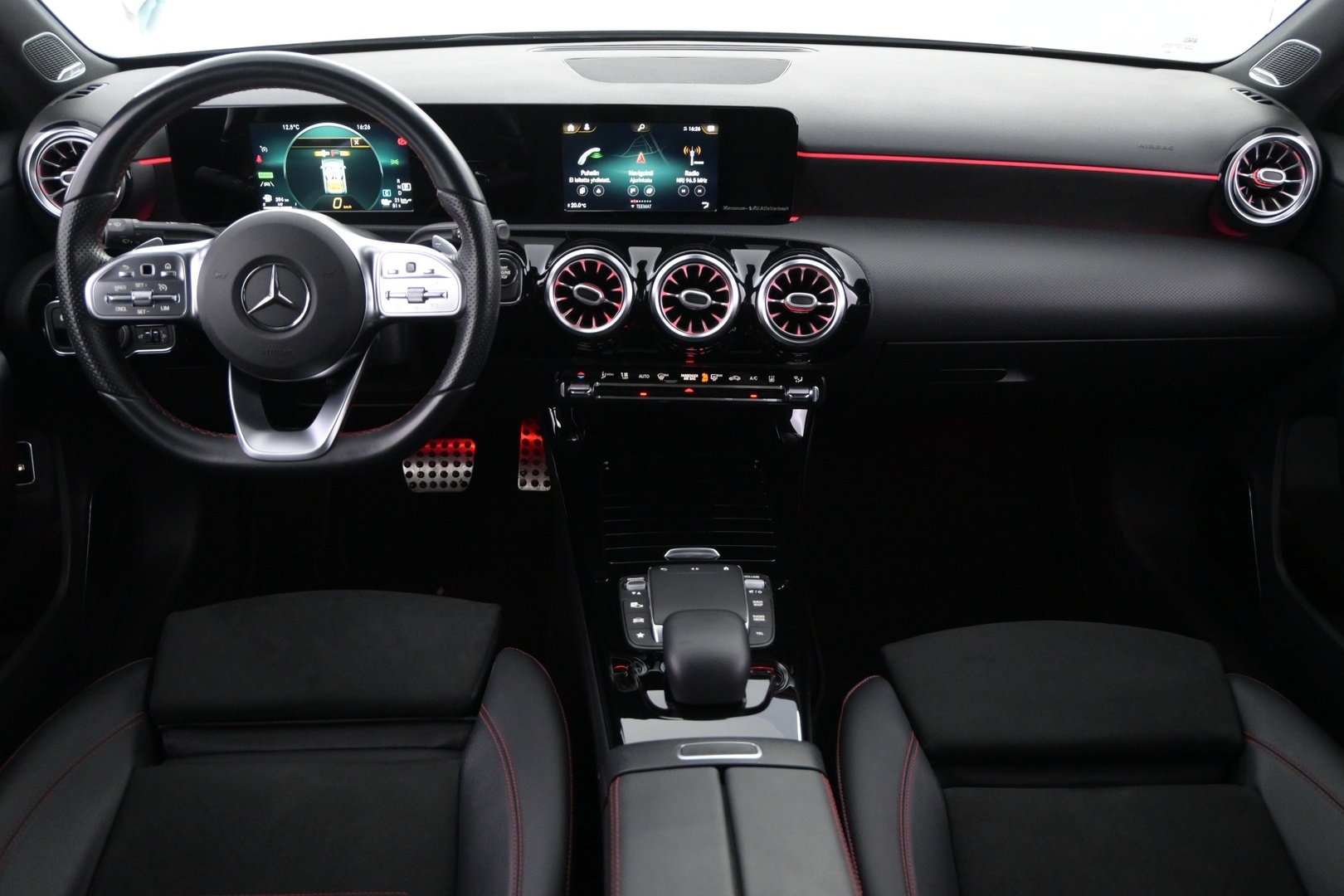 MERCEDES-BENZ A 2021