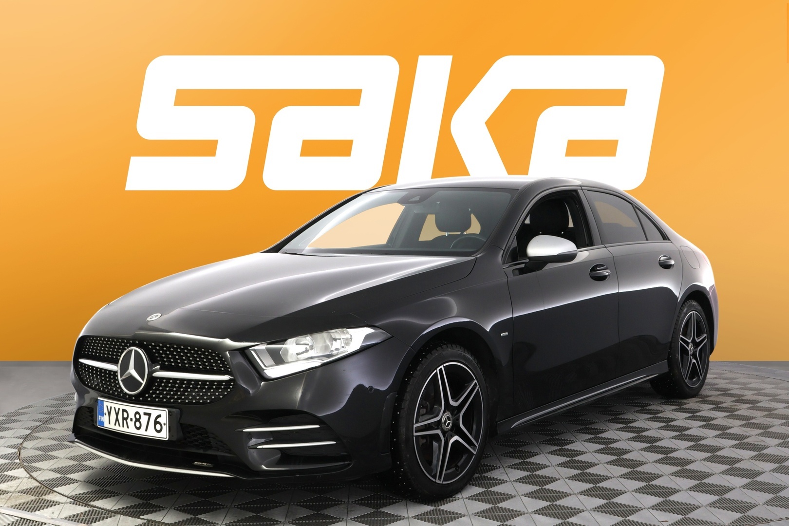 MERCEDES-BENZ A 2021