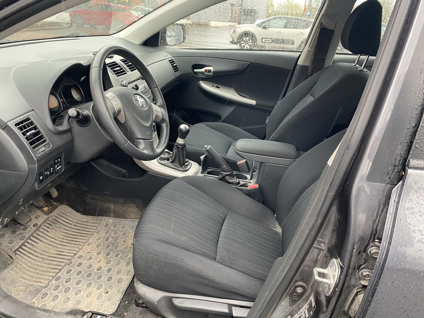 TOYOTA Corolla 2009