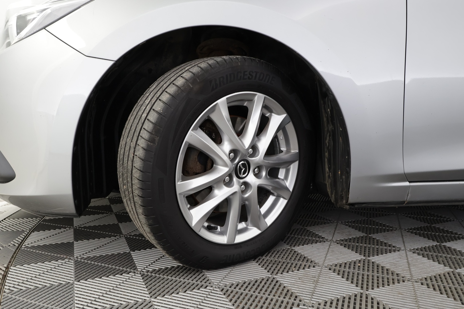 MAZDA 3 2015