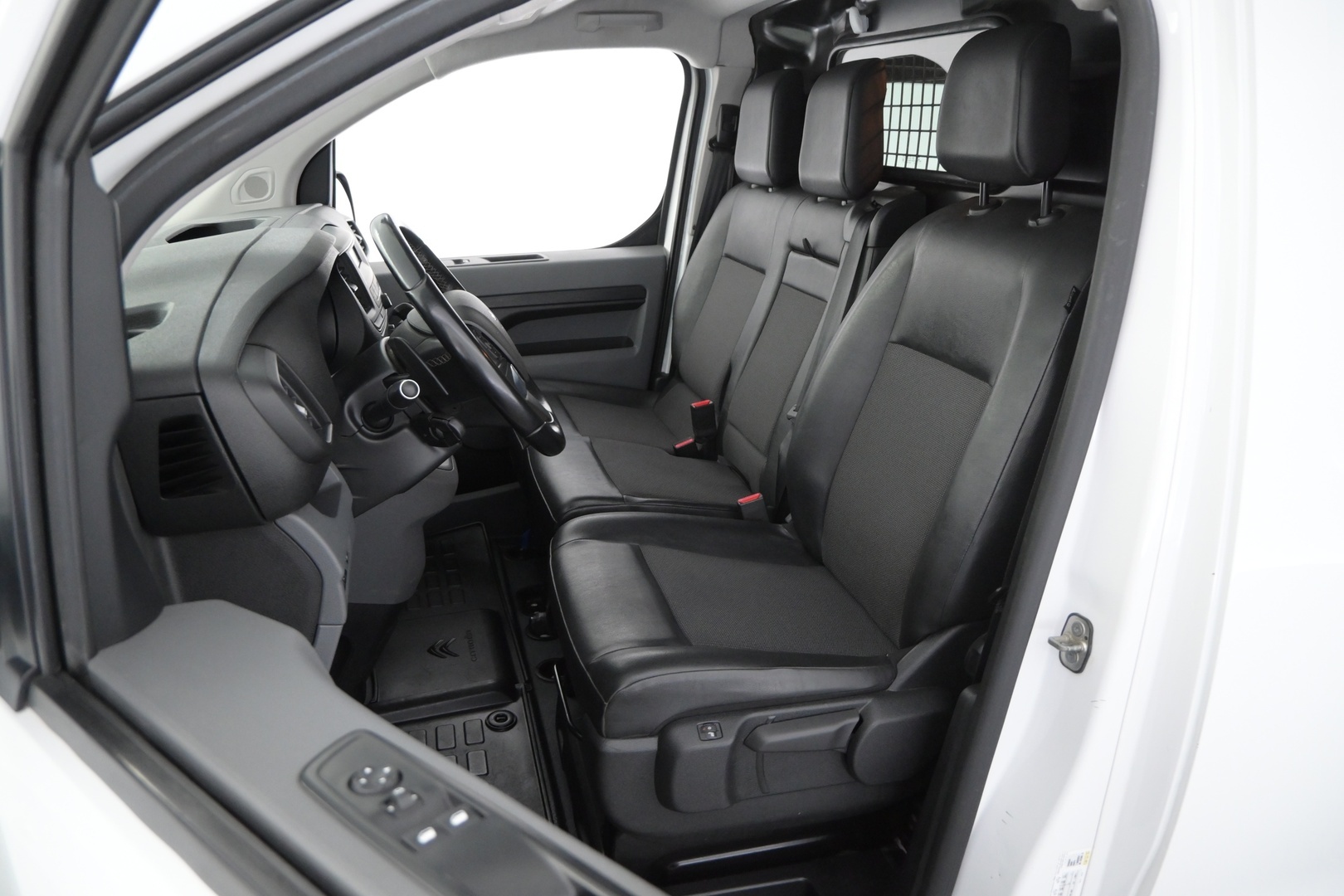 PEUGEOT Expert 2019