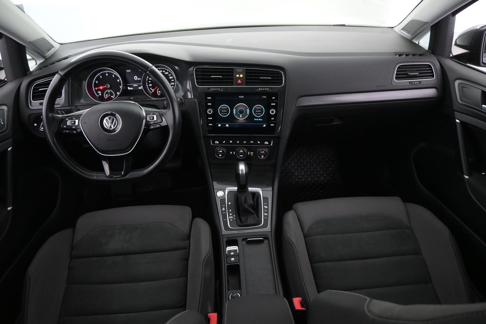 VOLKSWAGEN Golf 2020