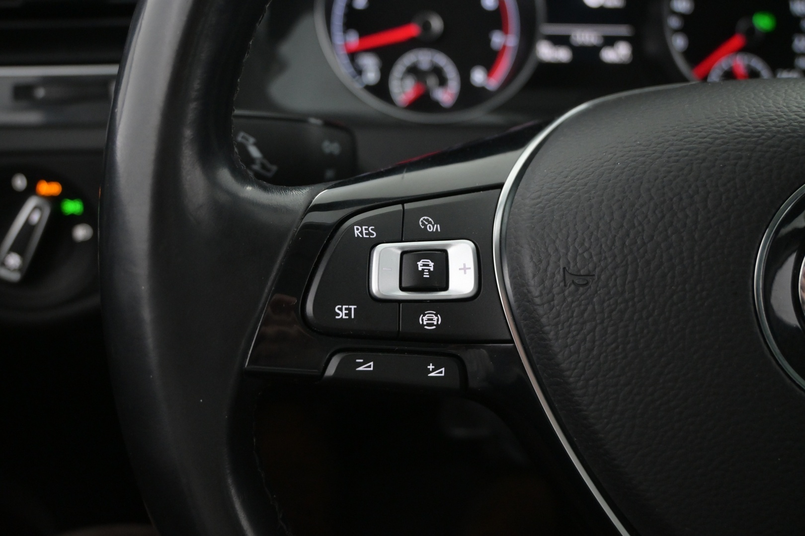 VOLKSWAGEN Golf 2020