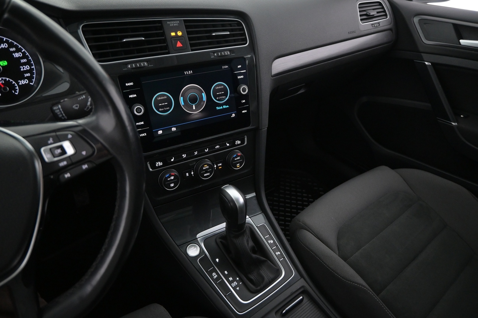 VOLKSWAGEN Golf 2020