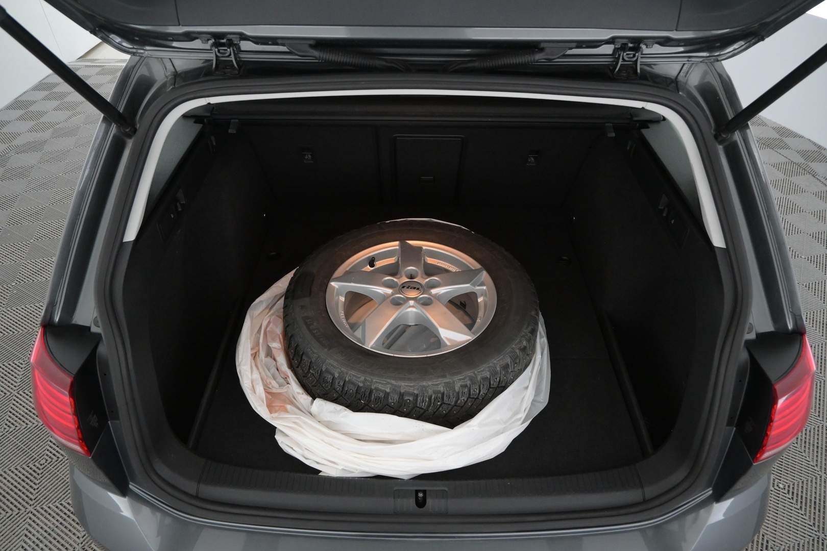 VOLKSWAGEN Golf 2020