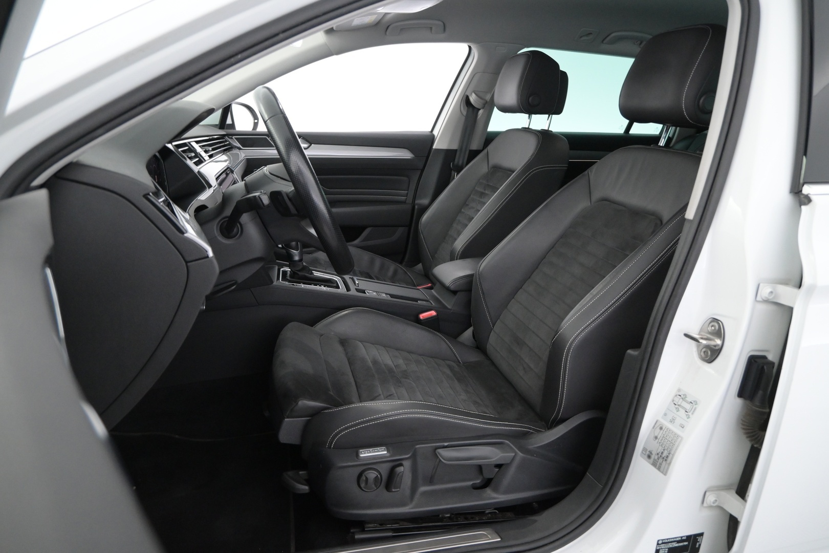 VOLKSWAGEN Passat 2021