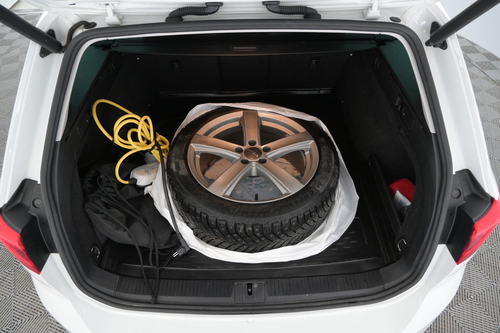 VOLKSWAGEN Passat 2021