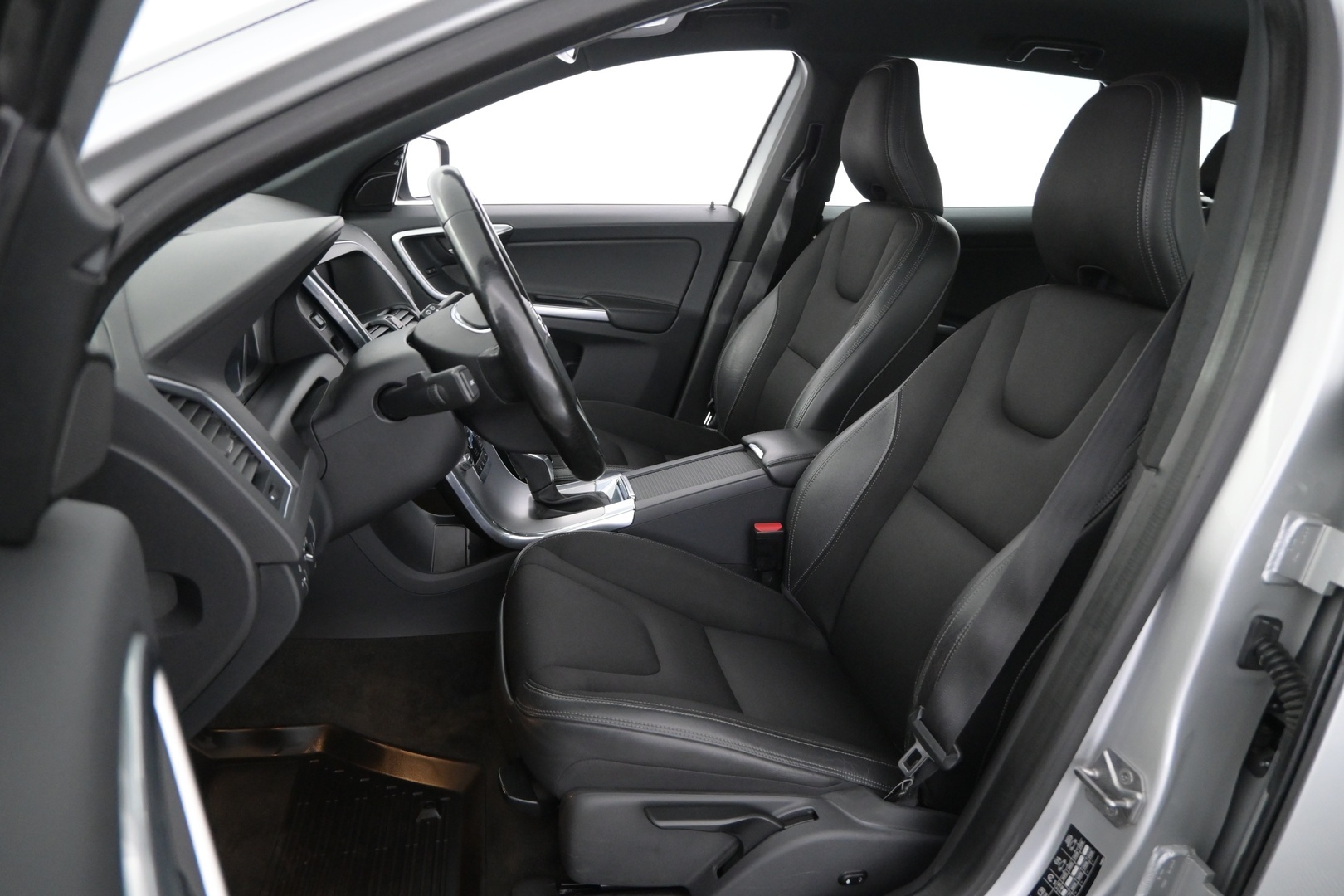VOLVO XC60 2017